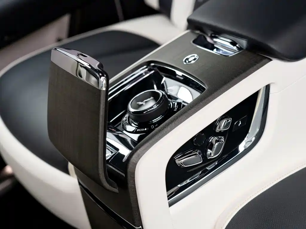 Rolls-Royce Ghost — миниатюра 18