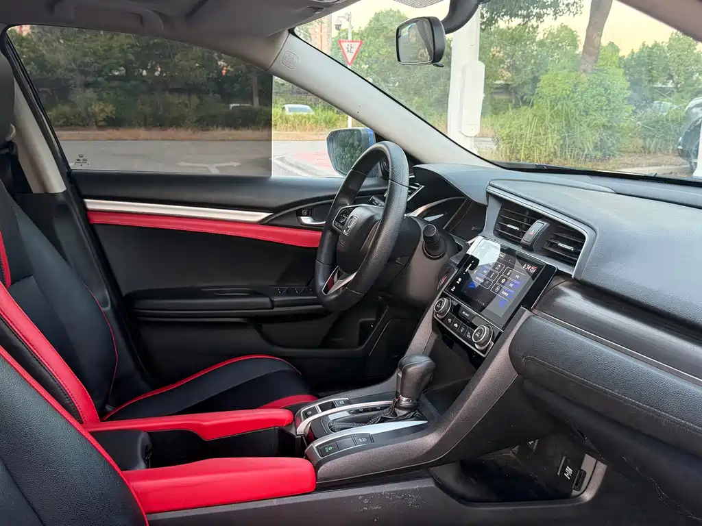 Honda Civic — миниатюра 19