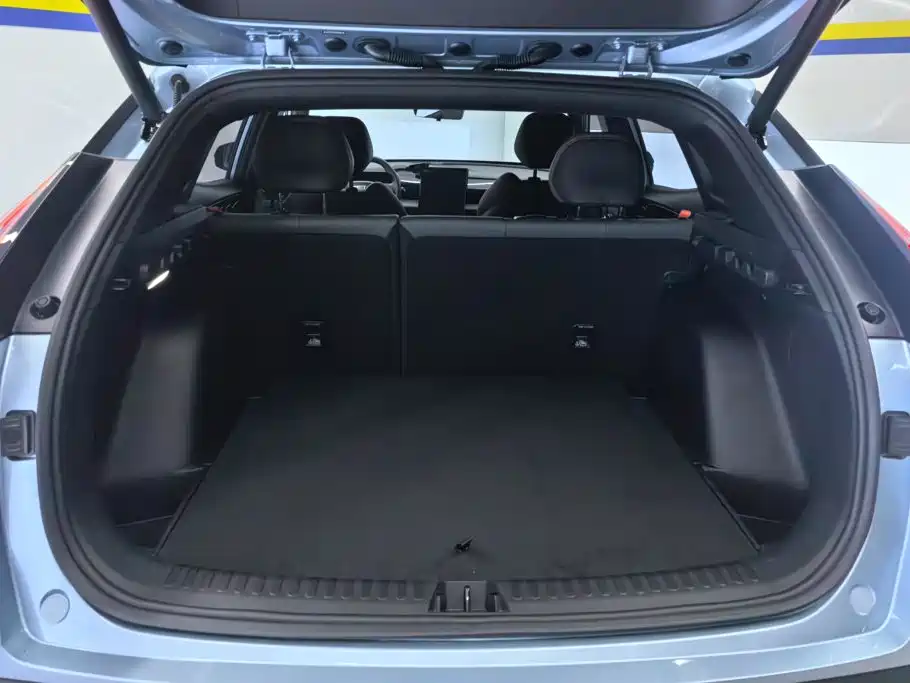 Geely Boyue — миниатюра 4