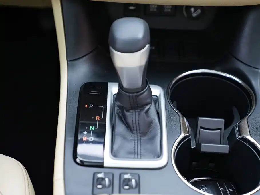 Toyota Highlander — миниатюра 12