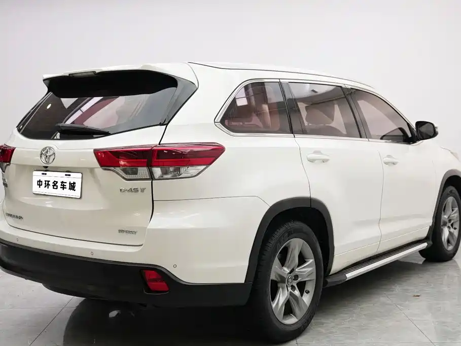 Toyota Highlander — миниатюра 17