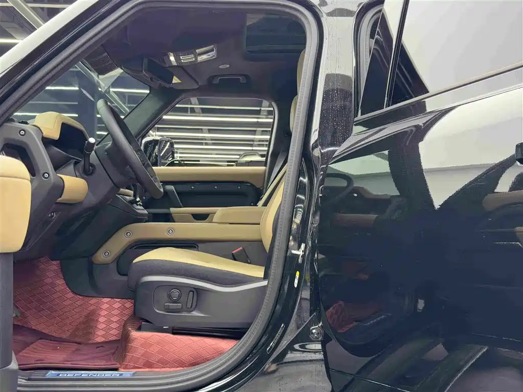 Land Rover Defender — миниатюра 8