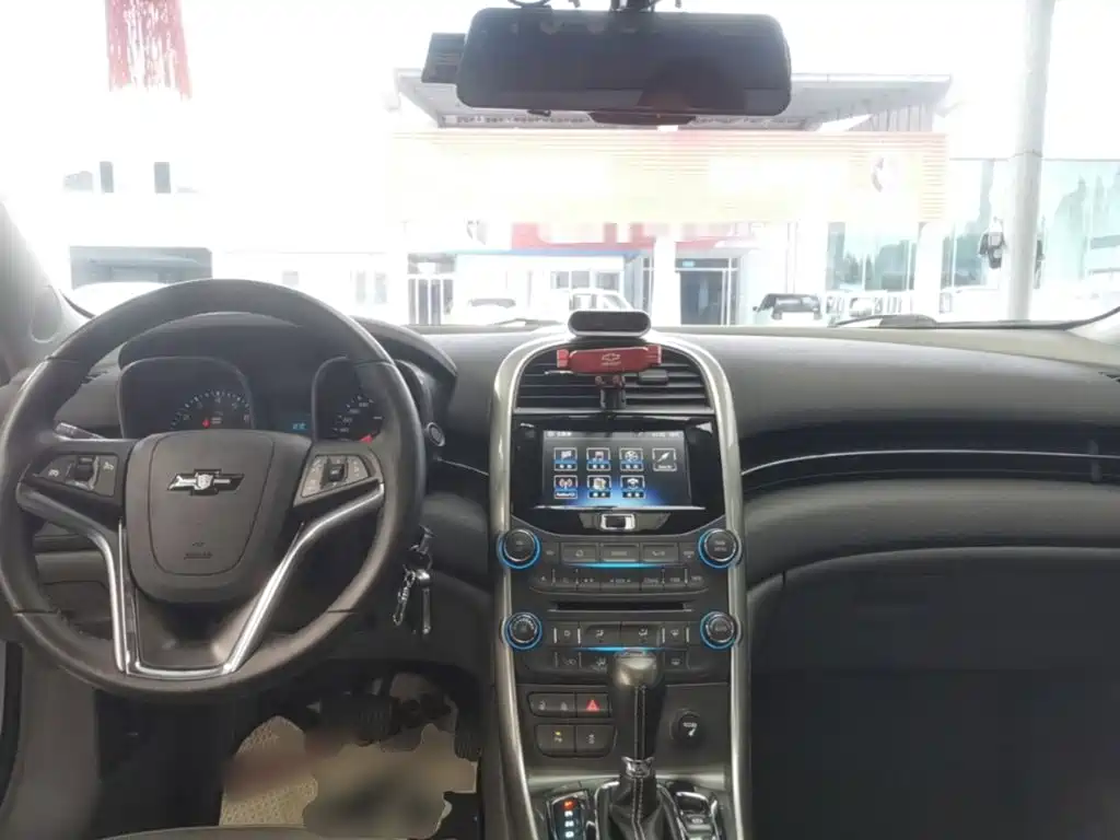 Chevrolet Malibu — миниатюра 10