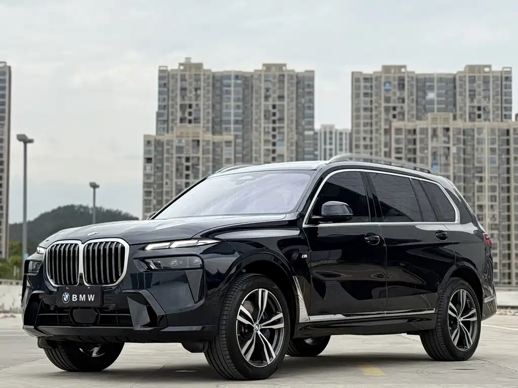 BMW X7 2023 xDrive40i Premium M Sport