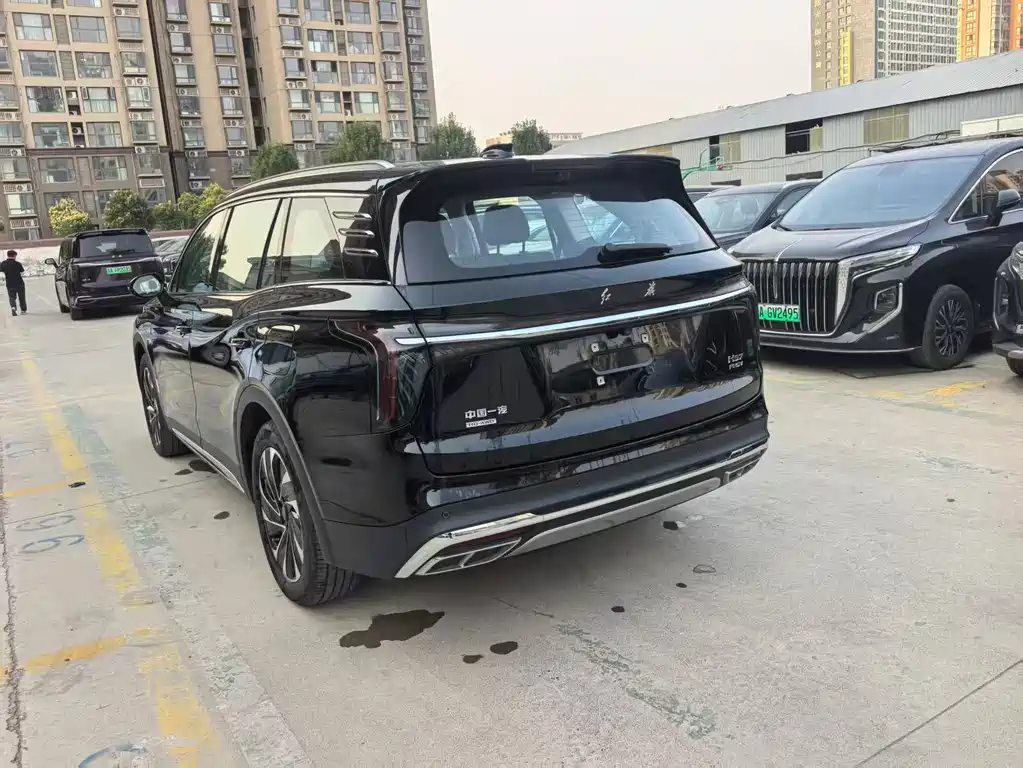 Hongqi HS7 PHEV 2024 2.0T PHEV 6 мест