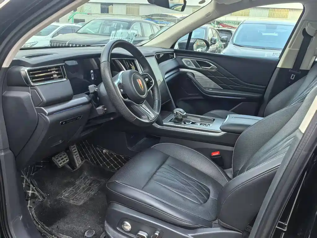 Hongqi HS7 PHEV 2024 2.0T PHEV 6 мест