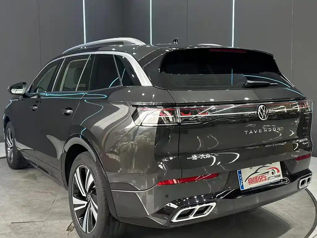 Volkswagen Tavendor 2024 380TSI R-Line
