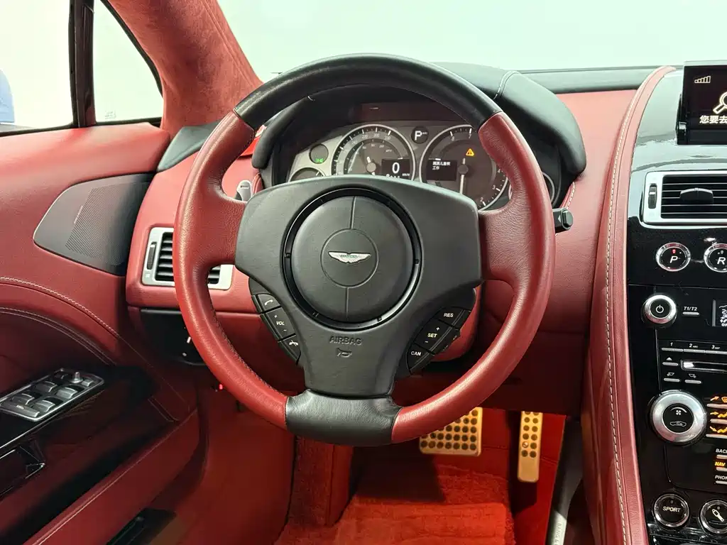 Aston Martin Rapide — миниатюра 25