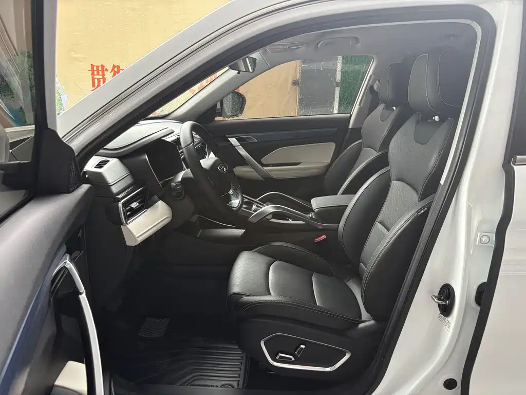 Geely Boyue — миниатюра 4
