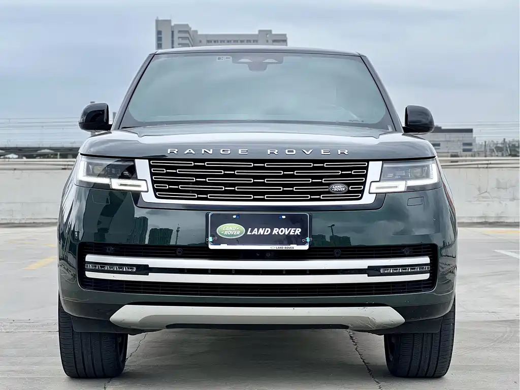 Land Rover Range Rover 2023 3.0 L6 400PS Long Wheelbase