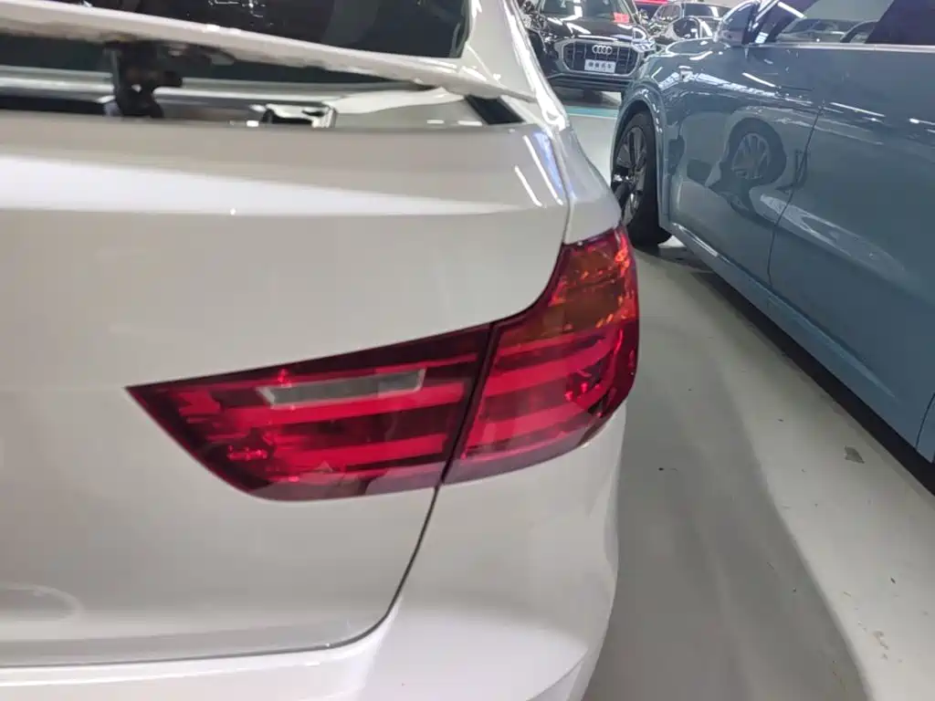 BMW 3 Series GT — миниатюра 8