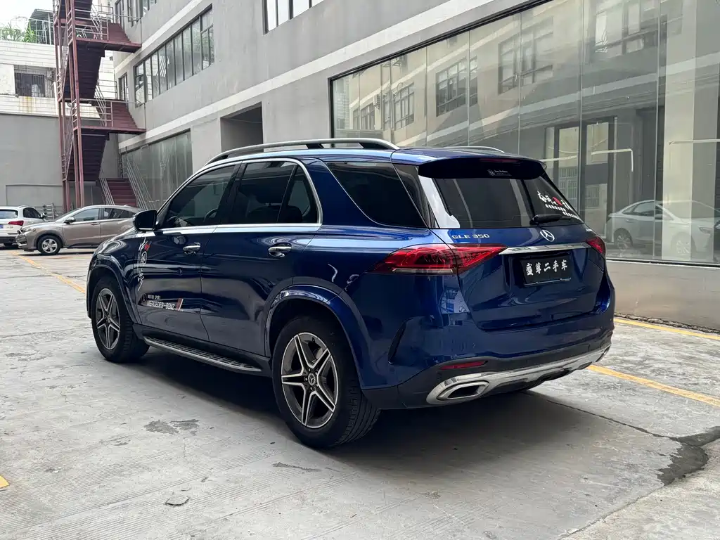 Mercedes-Benz GLE (Import) — миниатюра 16