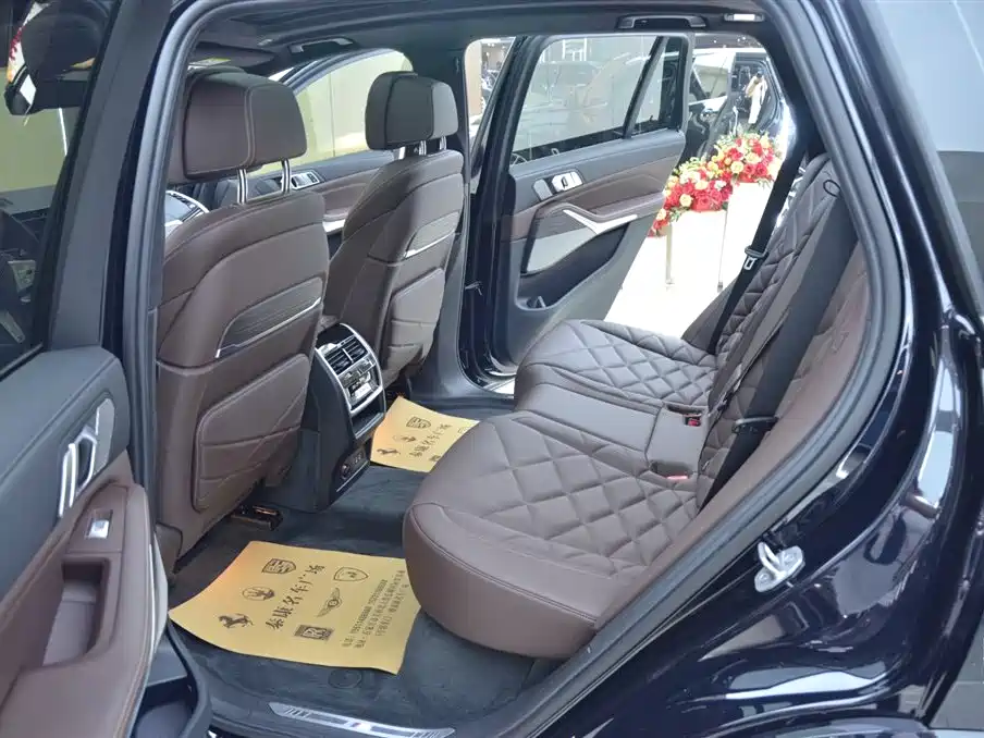 BMW X5 2022 xDrive 40Li M Sport