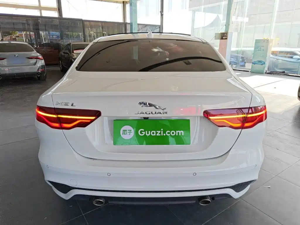 Jaguar XEL — миниатюра 6