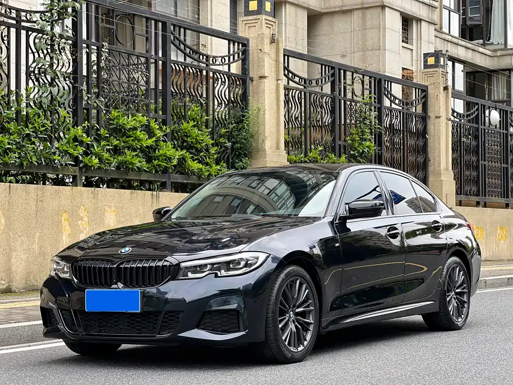 BMW 3 Series 2021
