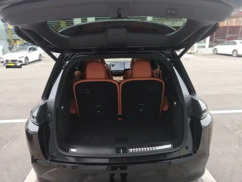 Li Auto Li L8 — миниатюра 19