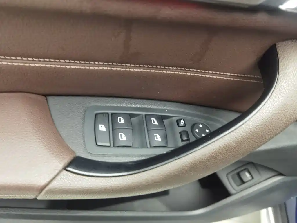 BMW X1 — миниатюра 9