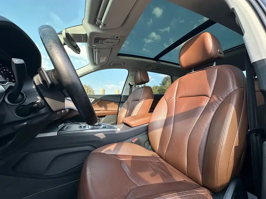 Audi Q7 — миниатюра 15
