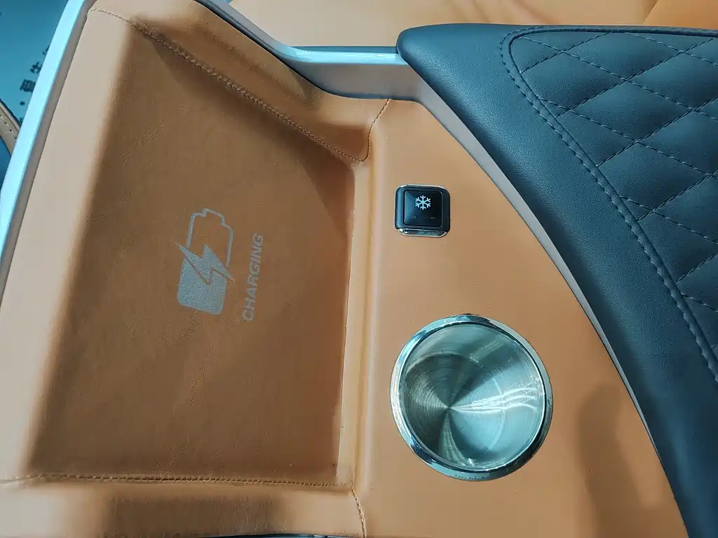 MERCEDES-BENZ V CLASS