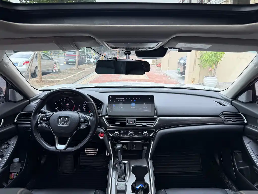 Honda Accord — миниатюра 5