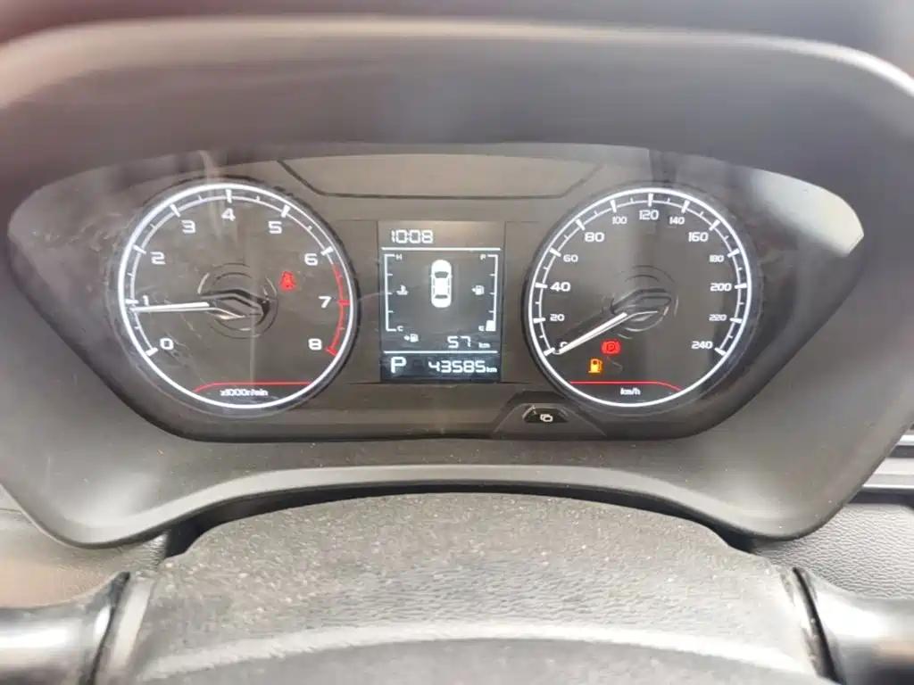 Geely Vision X3 — миниатюра 12