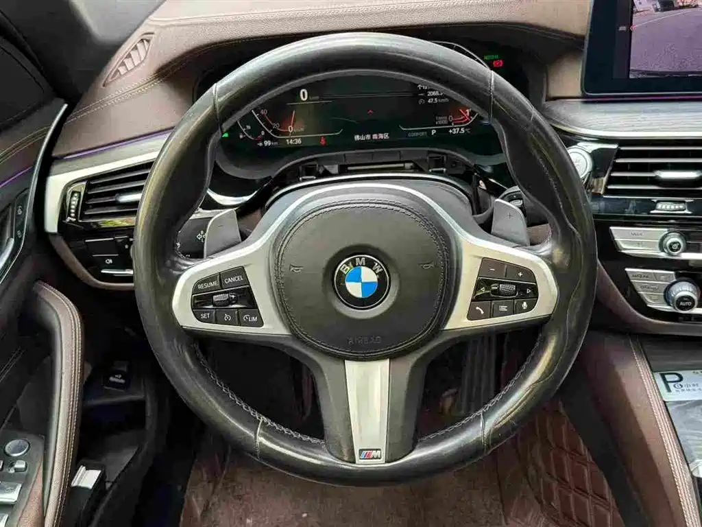 BMW 5 Series — миниатюра 6