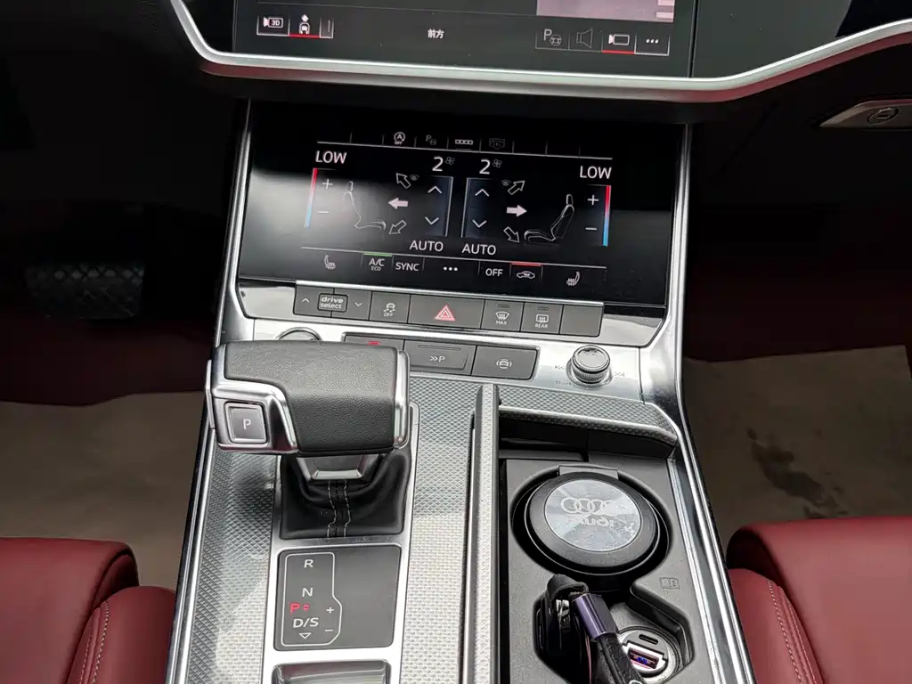 Audi A7L — миниатюра 13
