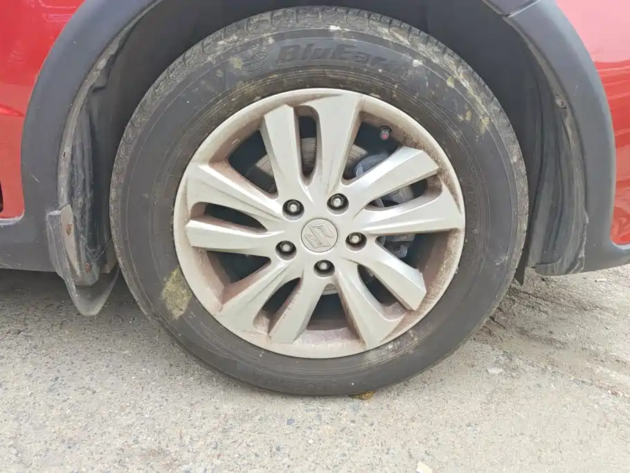 Suzuki SX4 — миниатюра 6