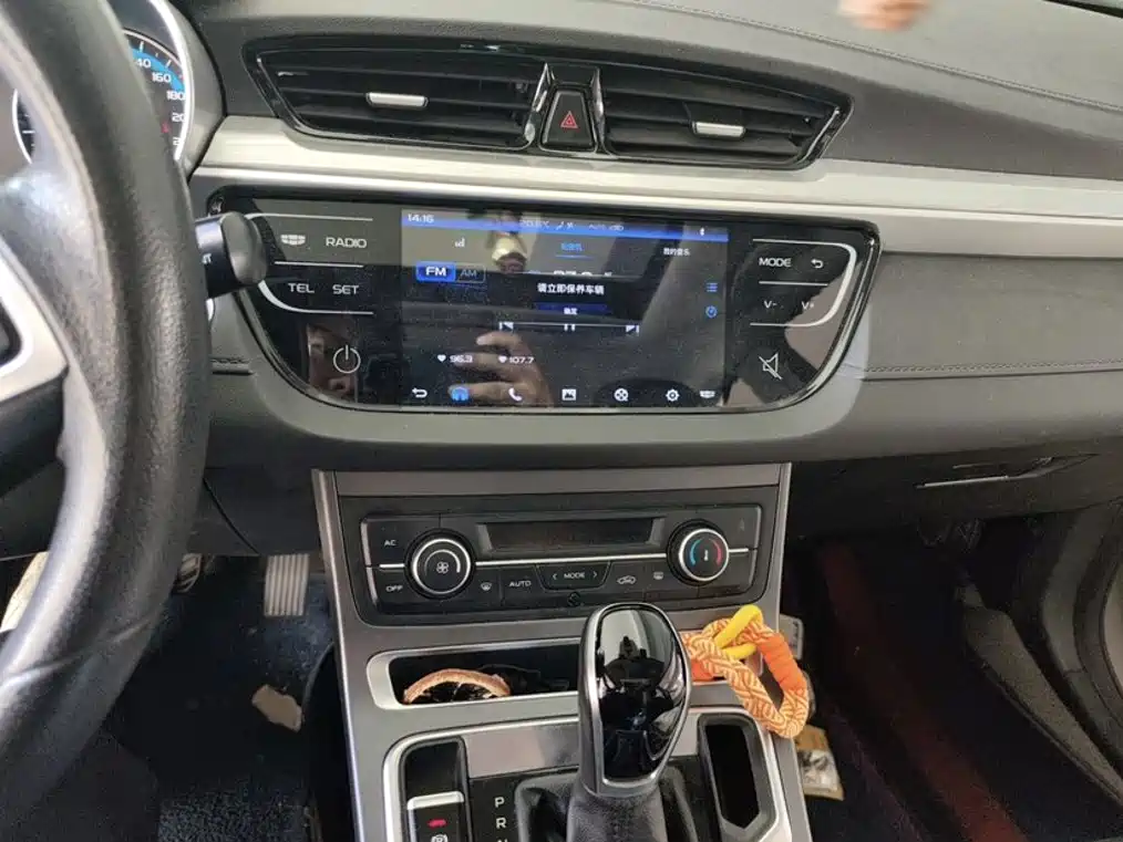 Geely Emgrand — миниатюра 14