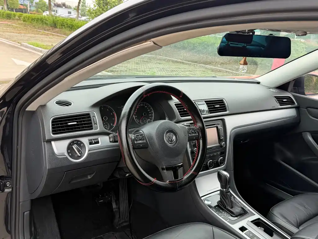 Volkswagen Passat — миниатюра 13