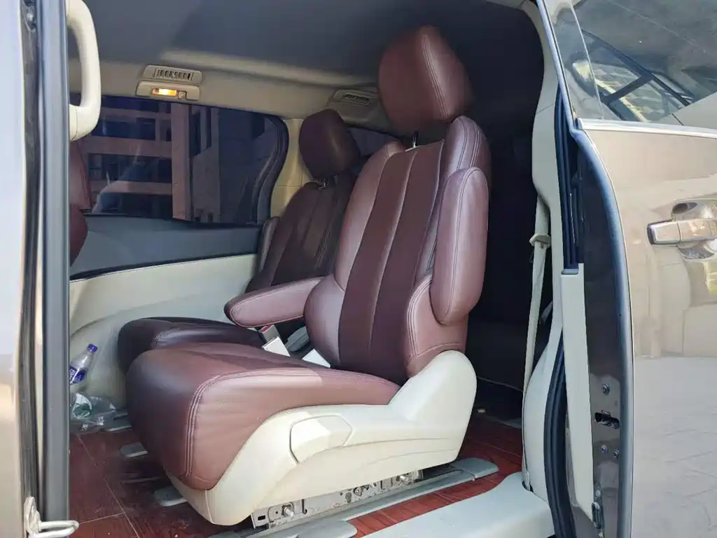 Buick GL8 — миниатюра 5