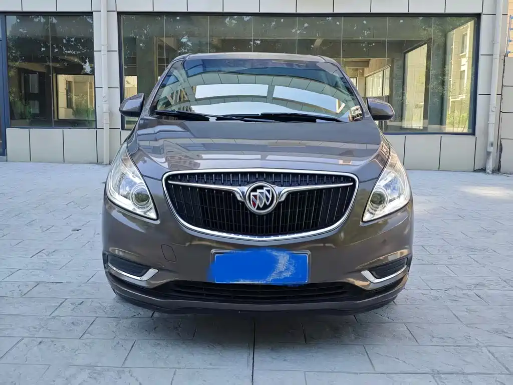 Buick GL8 — миниатюра 2