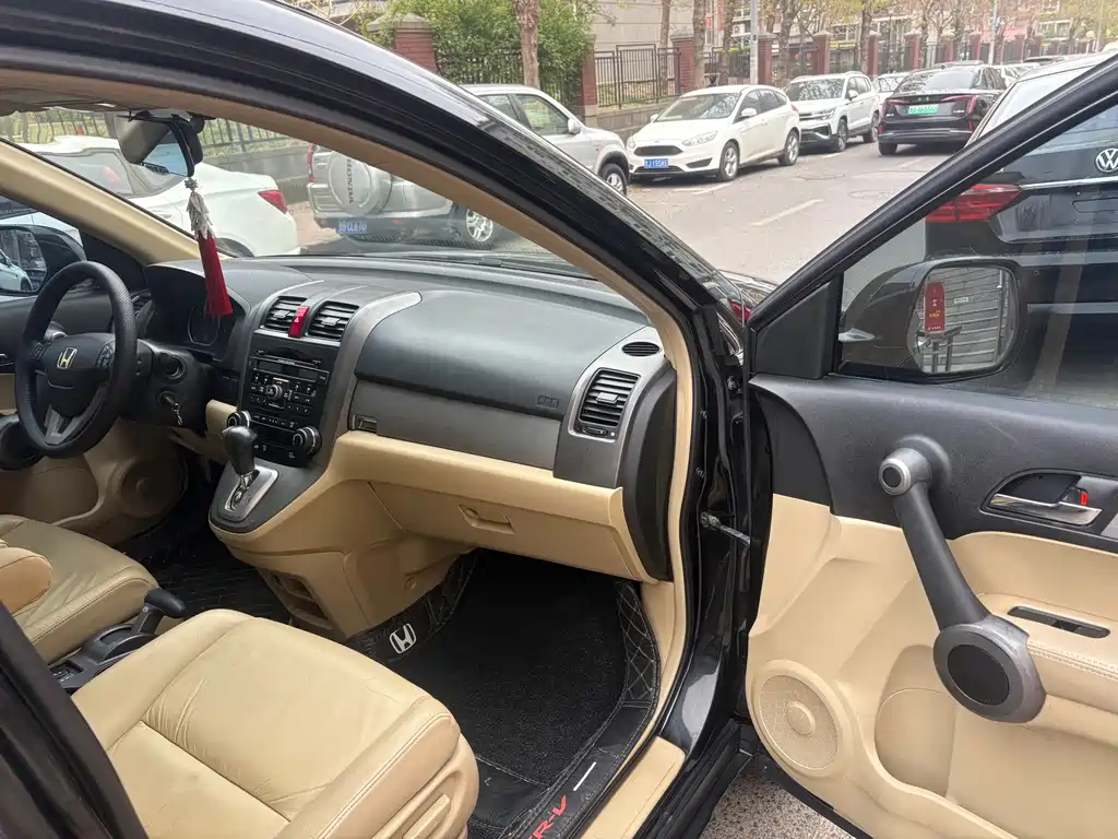 Honda CR-V — миниатюра 14