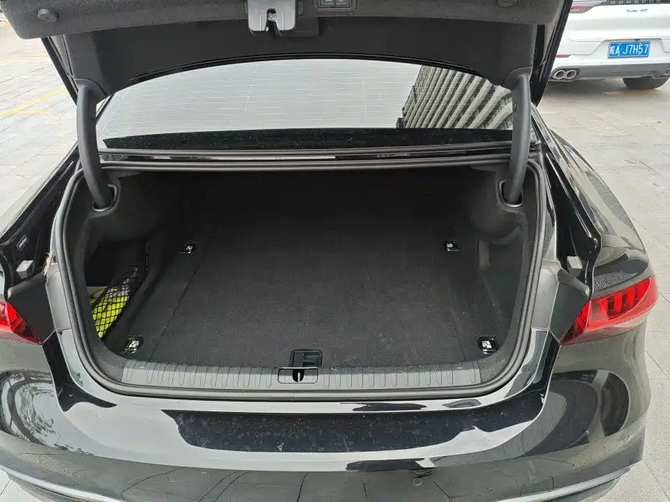 Audi A7L — миниатюра 8