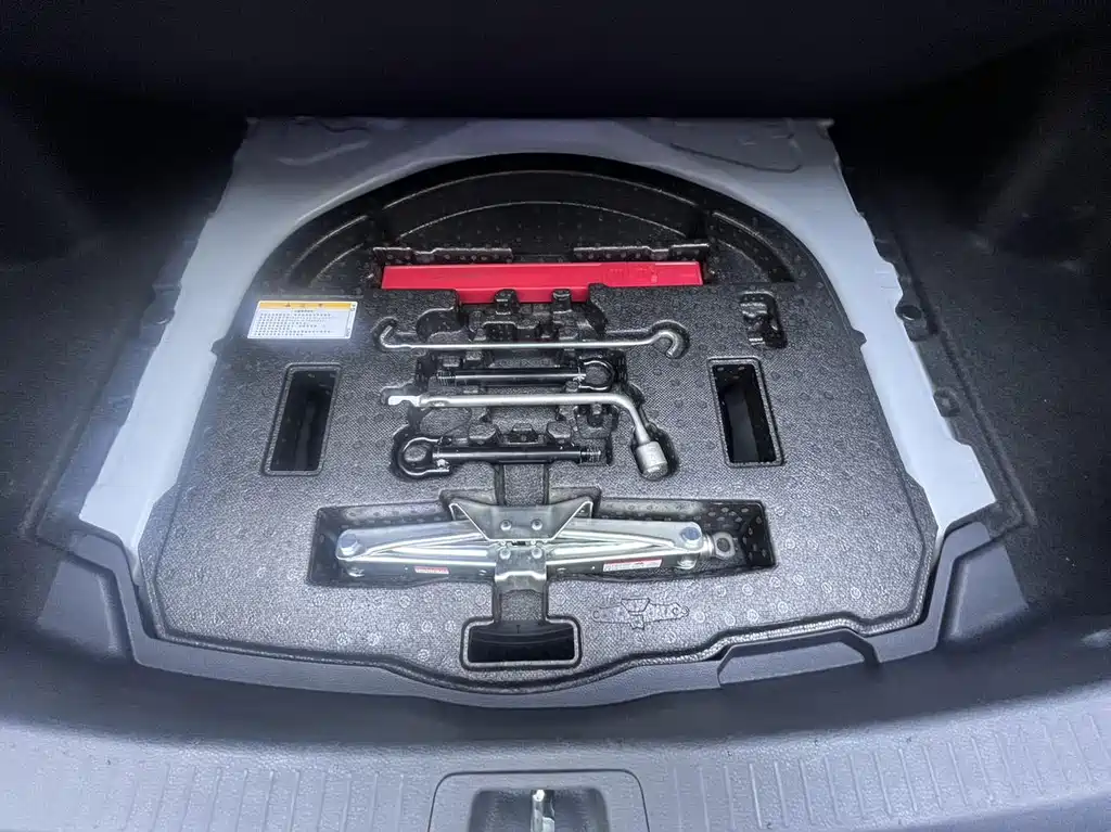 Toyota Corolla — миниатюра 11