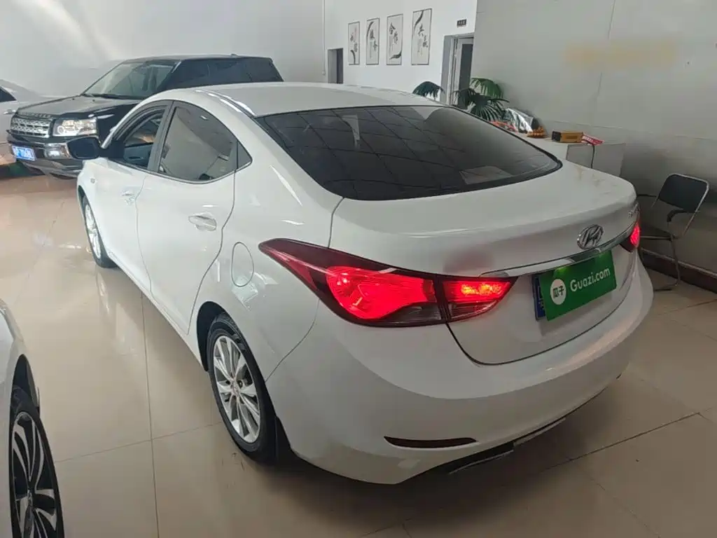 Hyundai Elantra Langdong — миниатюра 5