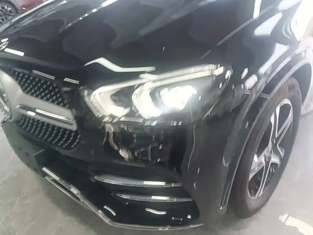 Mercedes-Benz GLE (Import) — миниатюра 24