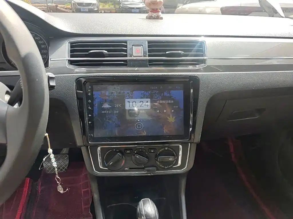 Volkswagen Santana — миниатюра 13