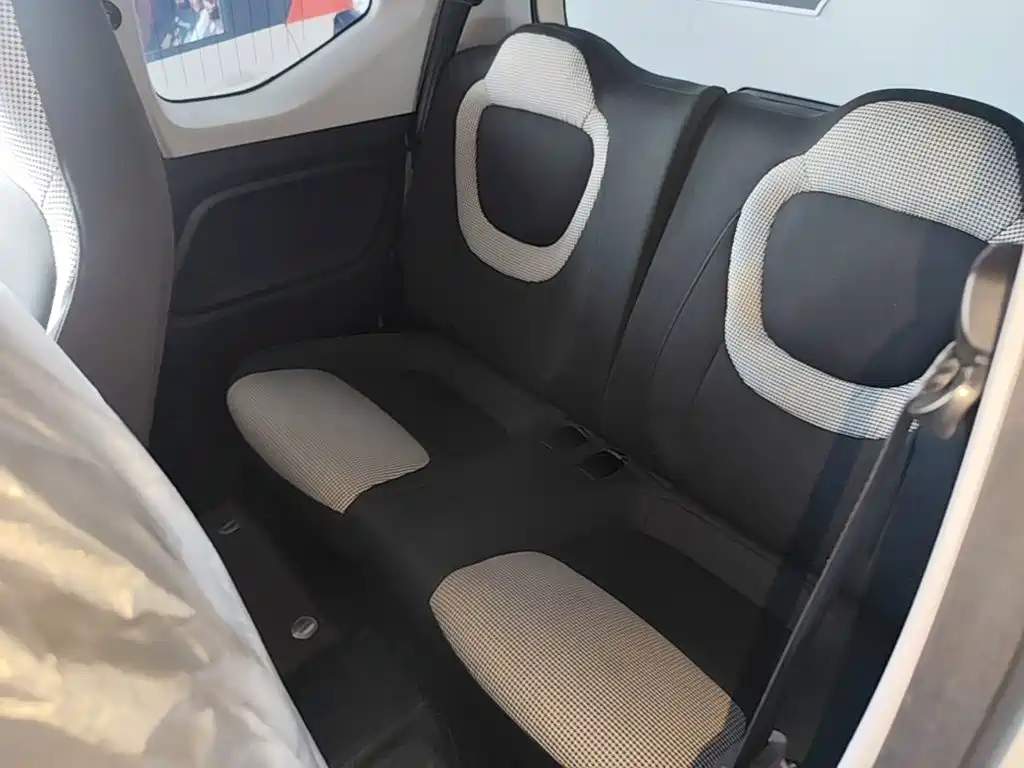 Wuling MINIEV — миниатюра 17