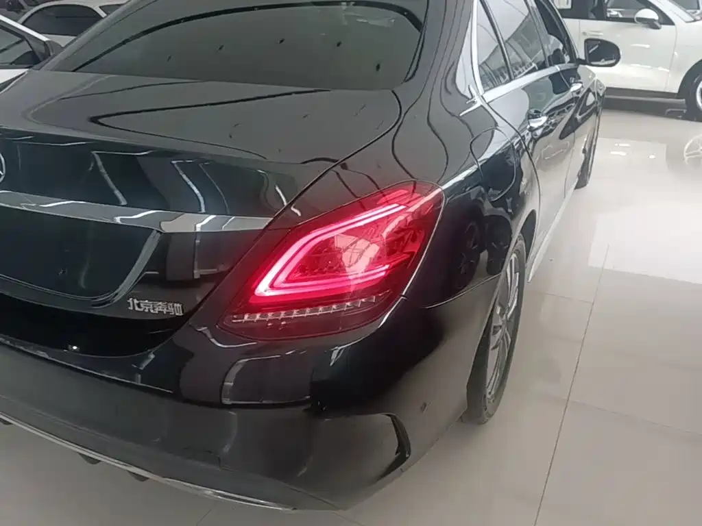 Mercedes-Benz C-Class — миниатюра 8