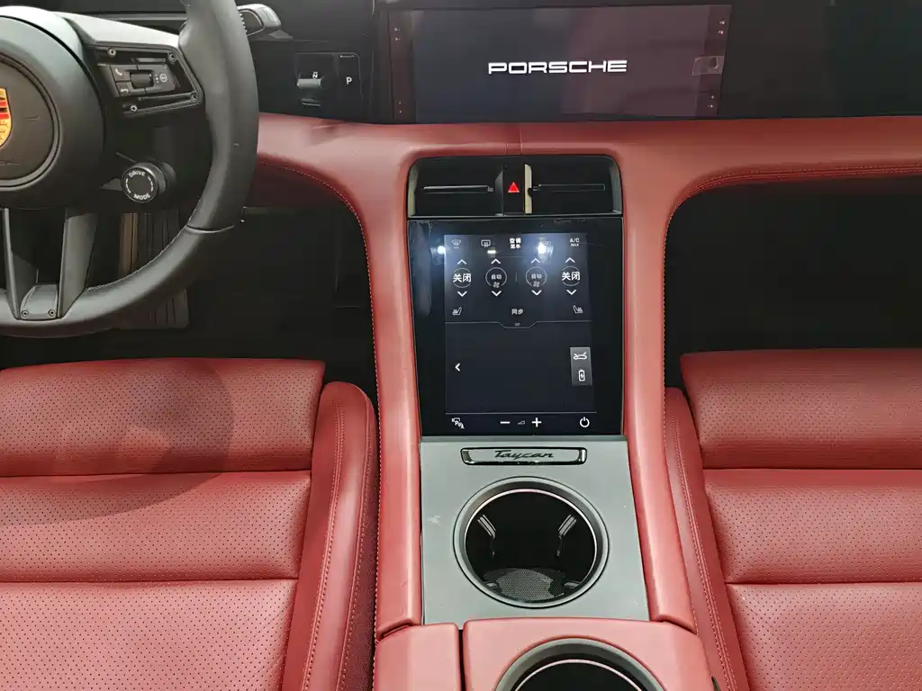 Porsche Taycan — миниатюра 14