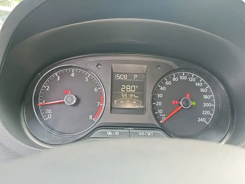 Volkswagen Polo — миниатюра 12