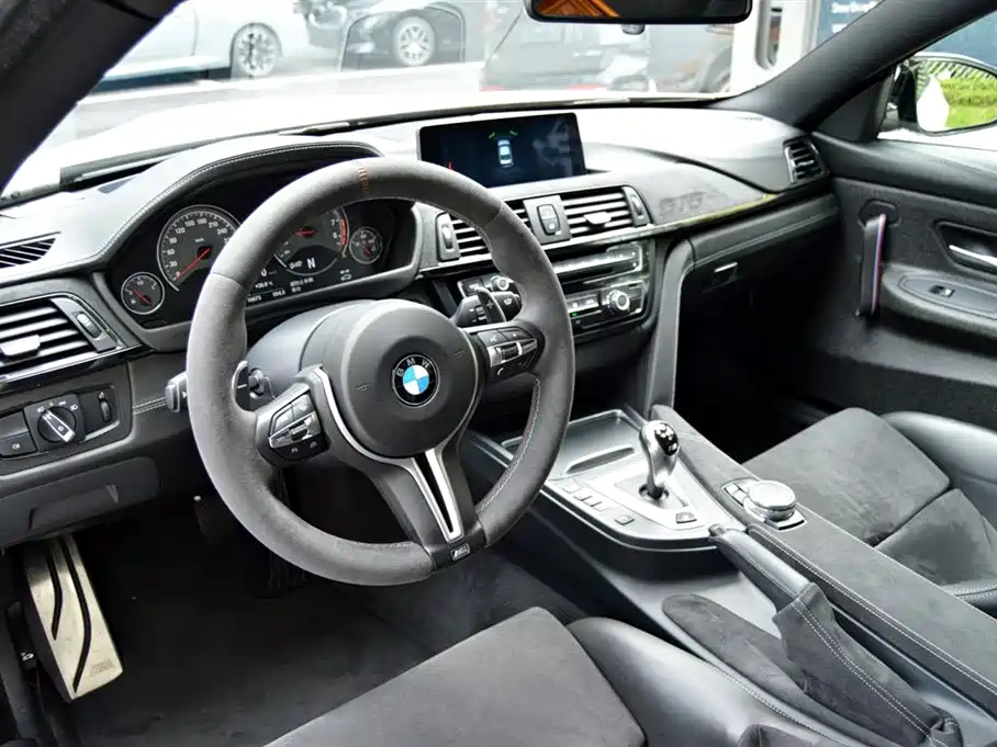 BMW M4 — миниатюра 7