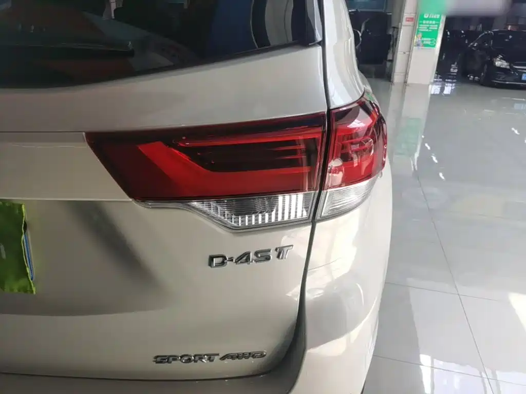 Toyota Highlander — миниатюра 8