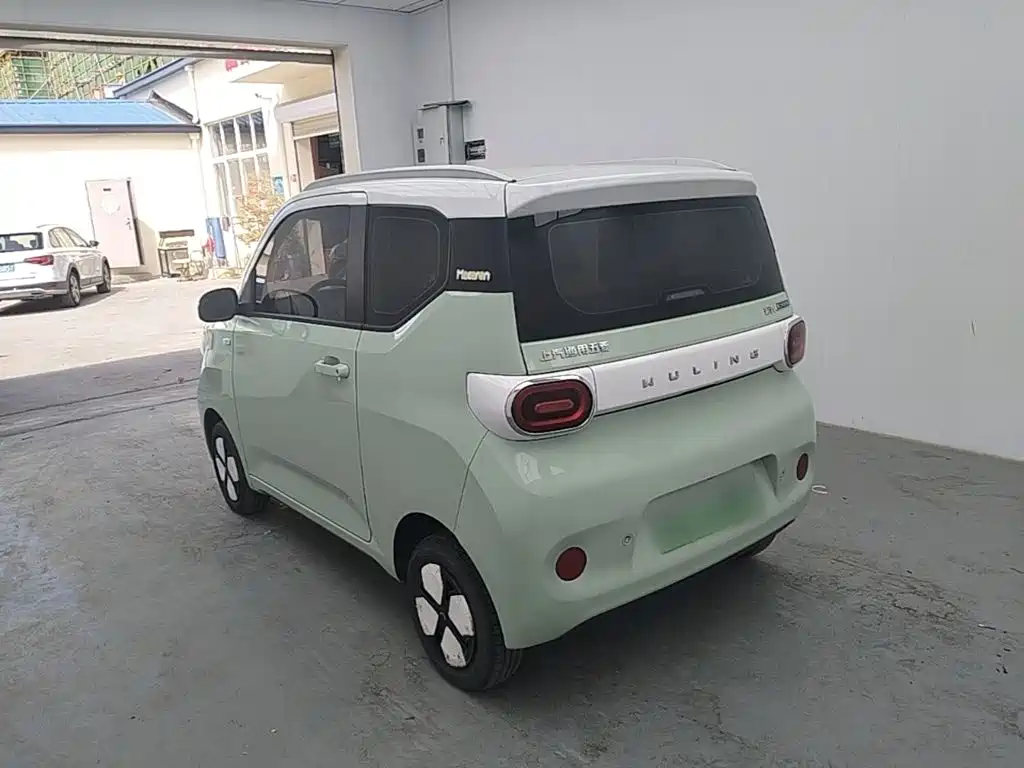 Wuling MINIEV — миниатюра 5