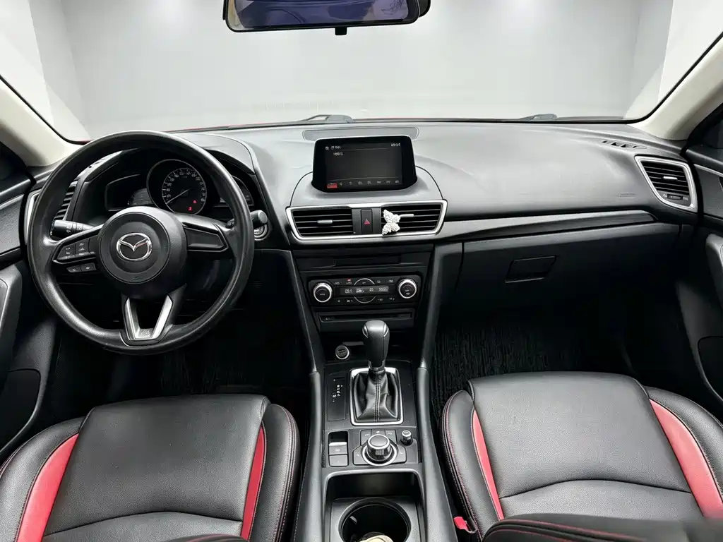 Mazda 3 Axela — миниатюра 7