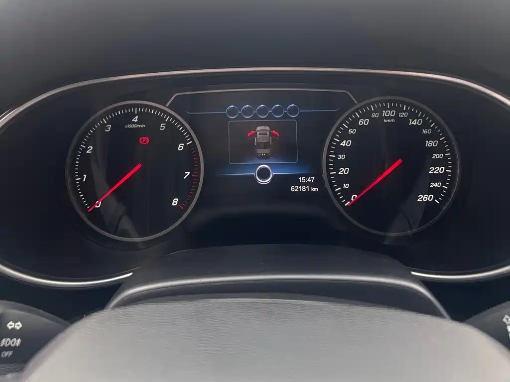 Hongqi Hongqi H5 — миниатюра 12