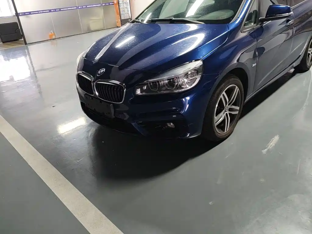 BMW 2 Series Active Tourer — миниатюра 24