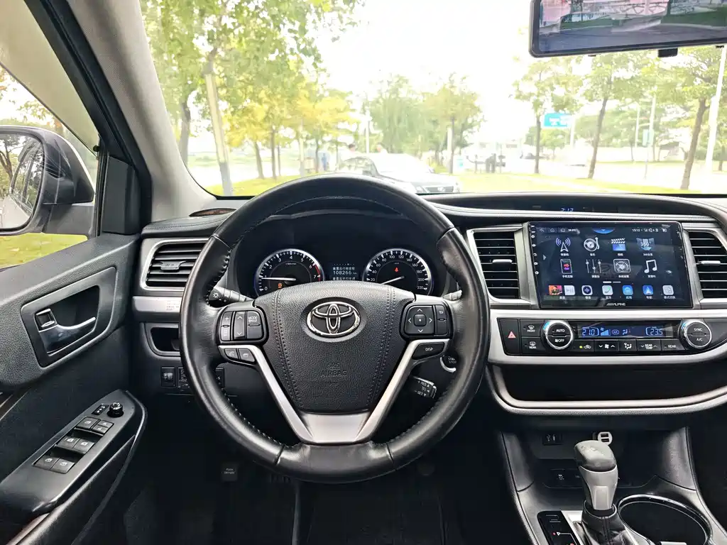 Toyota Highlander — миниатюра 15