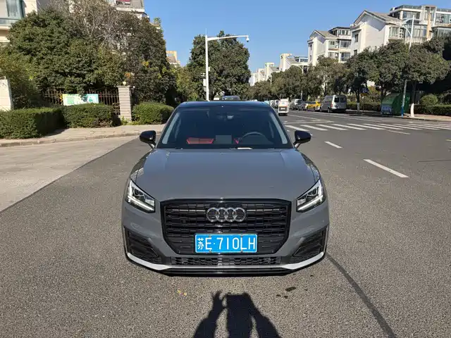 audi q2l